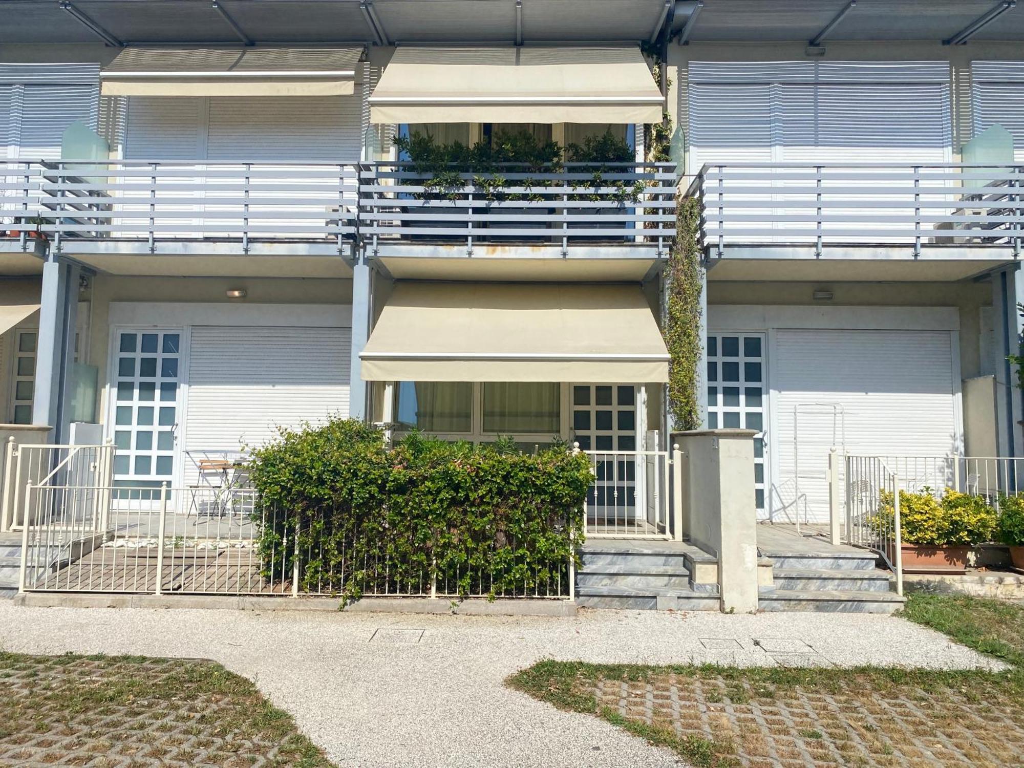 Lta Center Apartment